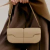 Polène Osmo< Schultertaschen|Sommertaschen