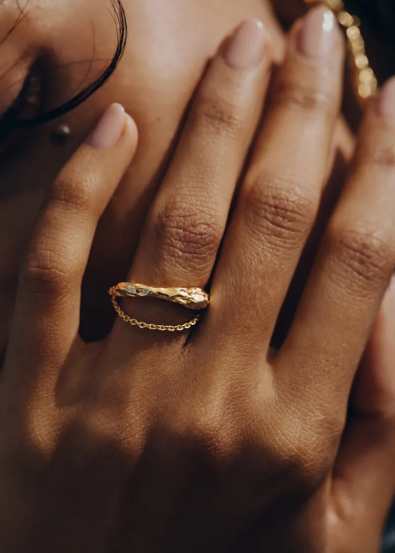 Polène Ring mit Kette Eroz< Ringe