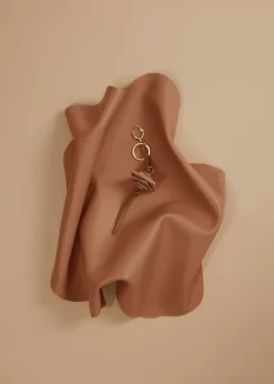 Polène Schlüsselanhänger Scala< Kleine Lederwaren|Schlüsselanhänger & Taschenschmuck